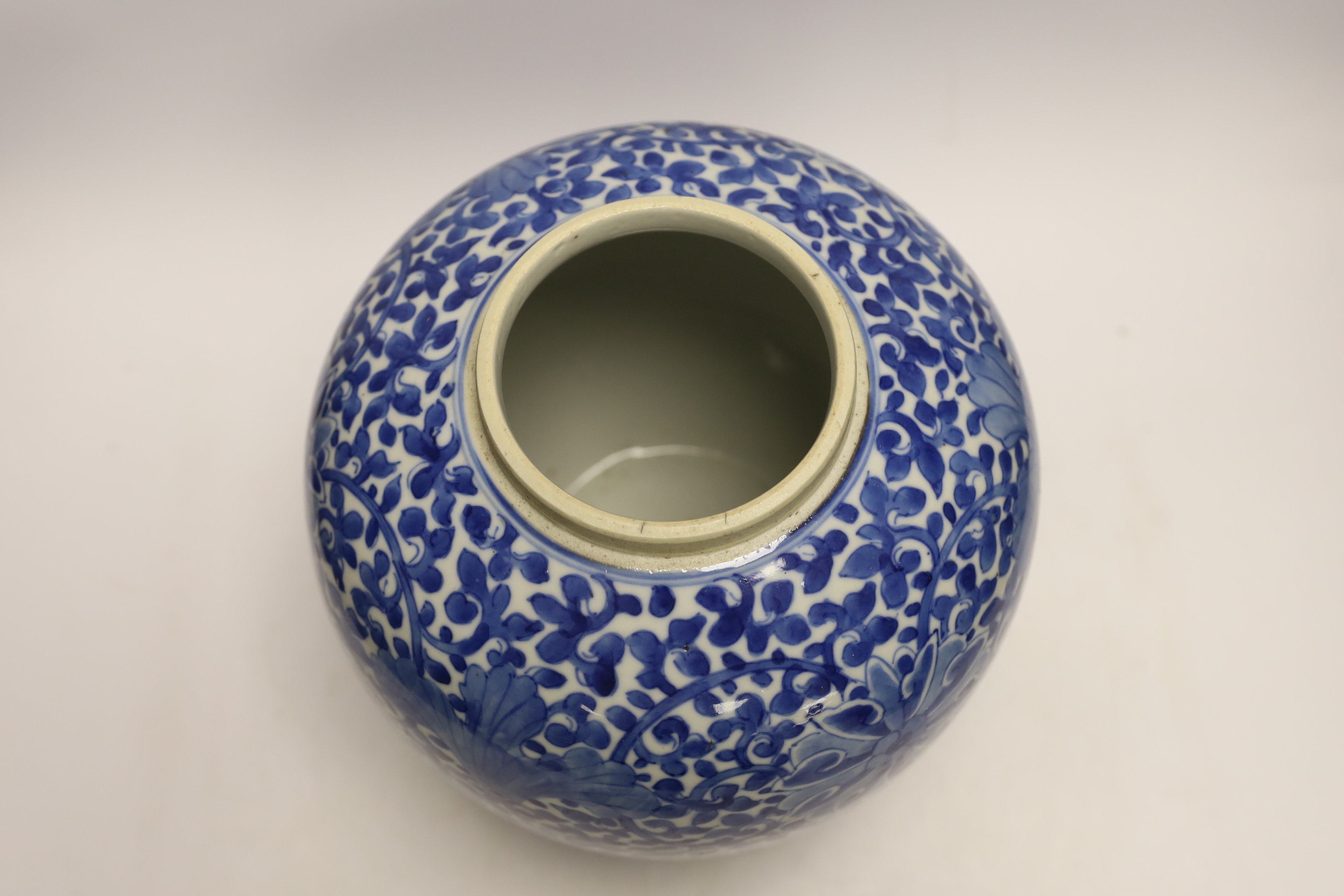 A Chinese blue and white ovoid jar and cover, late 19th century, 29cm high